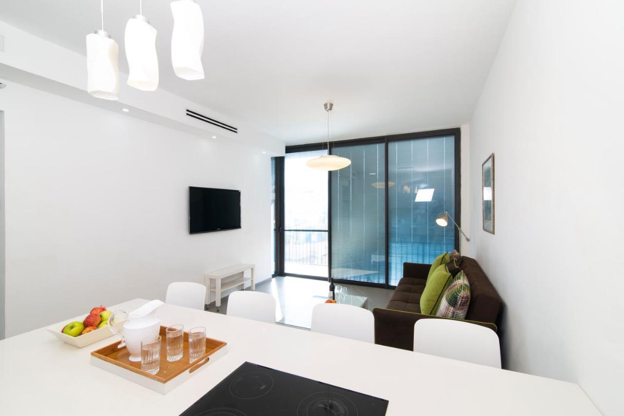 Hilton Bay Apartment With The Shelter Tel Aviv Eksteriør bilde